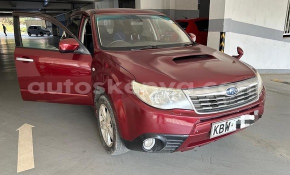 Oofamaa Subaru Forester Red Makiinaa iti Bomet keessatti Rift Valley keessatti Oofamaa Subaru Forester Red Makiinaa iti Bomet keessatti Rift Valley keessatti