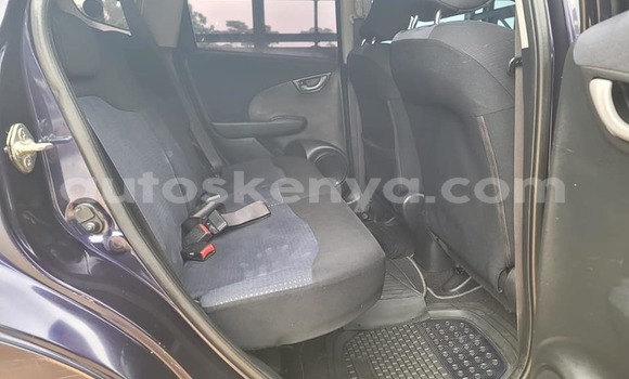 Oofamaa Honda Fit Black Makiinaa iti Habaswein keessatti Northeast Kenya keessatti Oofamaa Honda Fit Black Makiinaa iti Habaswein keessatti Northeast Kenya keessatti