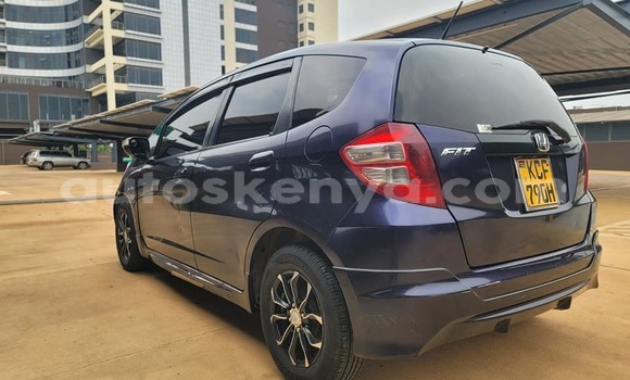 Oofamaa Honda Fit Black Makiinaa iti Habaswein keessatti Northeast Kenya keessatti Oofamaa Honda Fit Black Makiinaa iti Habaswein keessatti Northeast Kenya keessatti