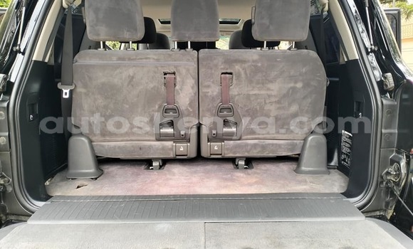 Nunua Ilio tumika Toyota Land Cruiser Nyeusi Gari ndani ya Chuka nchini Mashariki ya Kenya Nunua Ilio tumika Toyota Land Cruiser Nyeusi Gari ndani ya Chuka nchini Mashariki ya Kenya