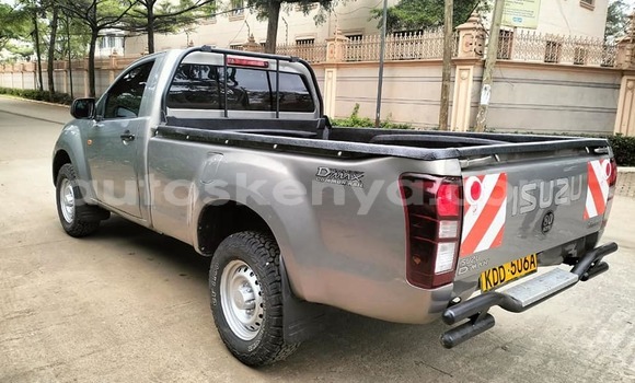 Nunua Ilio tumika Isuzu D–MAX Nyingine Gari ndani ya Bissil nchini Nairobi Nunua Ilio tumika Isuzu D–MAX Nyingine Gari ndani ya Bissil nchini Nairobi