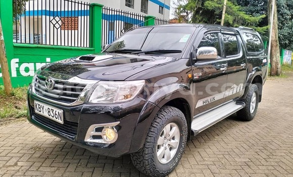 Nunua Ilio tumika Toyota Hilux Nyeusi Gari ndani ya Bomet nchini Bonde la Ufafanuzi Nunua Ilio tumika Toyota Hilux Nyeusi Gari ndani ya Bomet nchini Bonde la Ufafanuzi