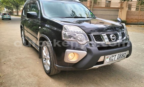 Oofamaa Nissan X–Trail Black Makiinaa iti Bissil keessatti Nairobi keessatti
