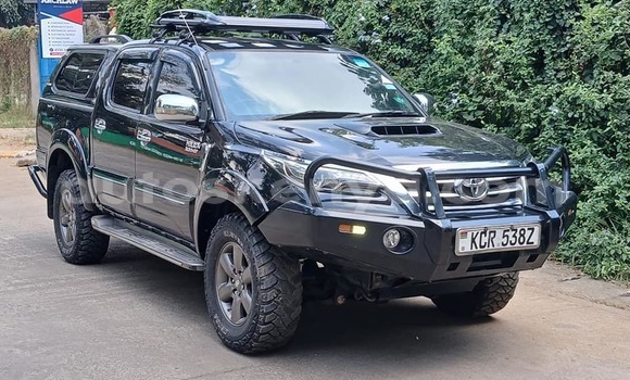 Nunua Ilio tumika Toyota Hilux Nyeusi Gari ndani ya Eldoret nchini Bonde la Ufafanuzi Nunua Ilio tumika Toyota Hilux Nyeusi Gari ndani ya Eldoret nchini Bonde la Ufafanuzi