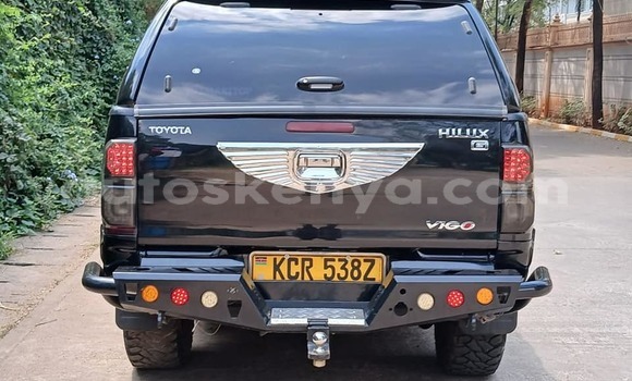 Nunua Ilio tumika Toyota Hilux Nyeusi Gari ndani ya Eldoret nchini Bonde la Ufafanuzi Nunua Ilio tumika Toyota Hilux Nyeusi Gari ndani ya Eldoret nchini Bonde la Ufafanuzi