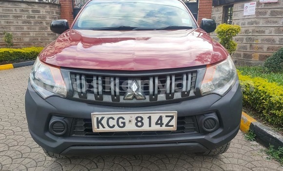 Nunua Ilio tumika Mitsubishi L200 Nyekundu Gari ndani ya Changamwe nchini Pwani