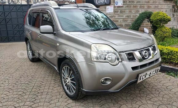 Oofamaa Nissan X–Trail Other Makiinaa iti Bura keessatti Northeast Kenya keessatti Oofamaa Nissan X–Trail Other Makiinaa iti Bura keessatti Northeast Kenya keessatti