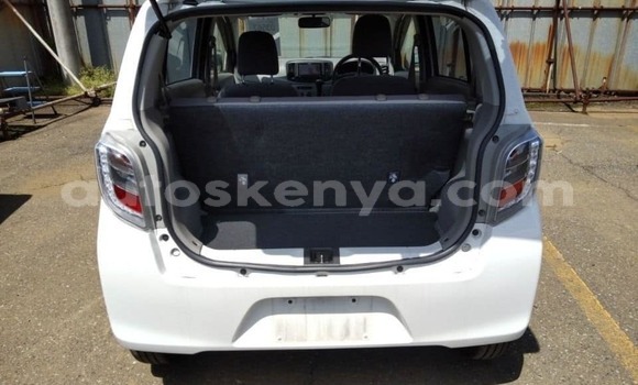Buy Used Daihatsu Mira White Car in Bute in Northeast Kenya Buy Used Daihatsu Mira White Car in Bute in Northeast Kenya