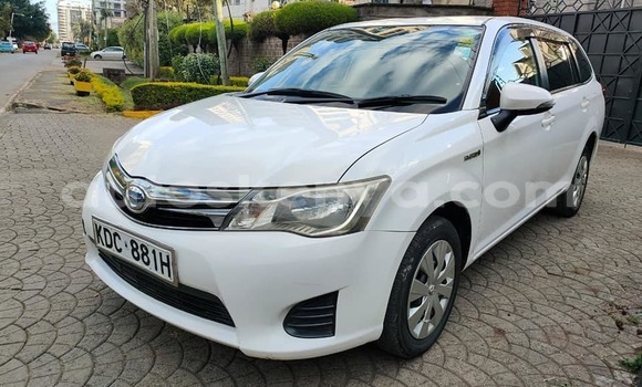Nunua Ilio tumika Toyota Fielder Nyeupe Gari ndani ya Changamwe nchini Pwani