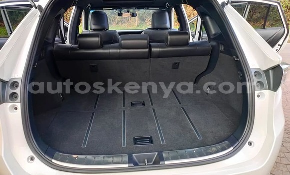 Oofamaa Toyota Harrier White Makiinaa iti Busia keessatti West Kenya keessatti Oofamaa Toyota Harrier White Makiinaa iti Busia keessatti West Kenya keessatti