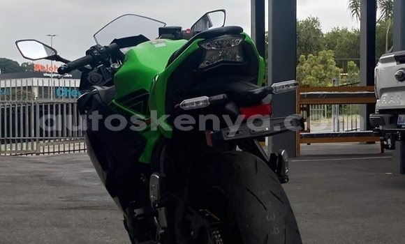 Oofamaa Kawasaki Ninja Green Doqdoqqee iti Nairobi keessatti Nairobi keessatti Oofamaa Kawasaki Ninja Green Doqdoqqee iti Nairobi keessatti Nairobi keessatti