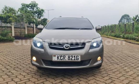 Oofamaa Toyota Fielder Other Makiinaa iti Nairobi keessatti Nairobi keessatti