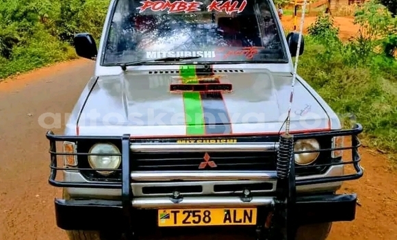 Buy Used Mitsubishi Pajero Other Car in Busia in West Kenya Buy Used Mitsubishi Pajero Other Car in Busia in West Kenya