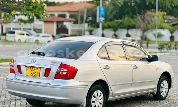 Oofamaa Toyota Premio Other Makiinaa iti Changamwe keessatti Coast keessatti