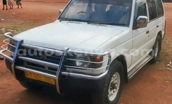 Nunua Ilio tumika Mitsubishi Pajero Nyeupe Gari ndani ya Kakamega nchini West Kenya