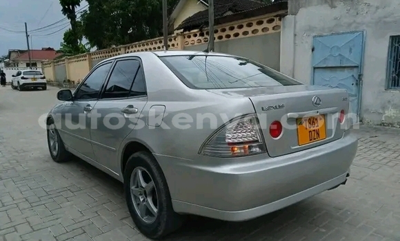 Buy Used Toyota Altezza White Car in Changamwe in Coast Buy Used Toyota Altezza White Car in Changamwe in Coast