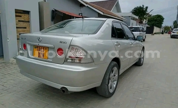 Buy Used Toyota Altezza White Car in Changamwe in Coast Buy Used Toyota Altezza White Car in Changamwe in Coast