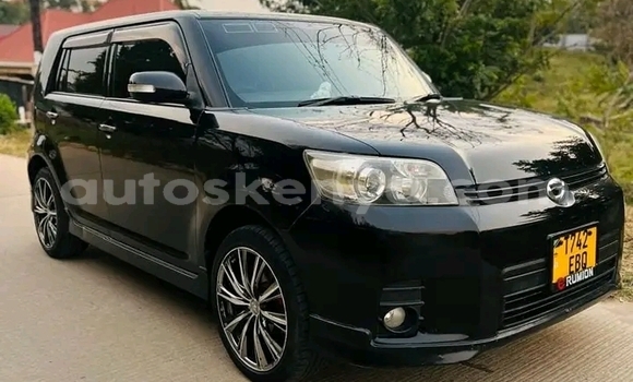 Buy Used Toyota Runx Black Car in Chuka in East Kenya