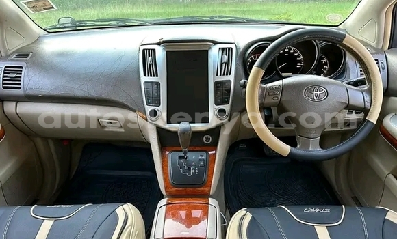 Buy Used Toyota Harrier Black Car in Changamwe in Coast Buy Used Toyota Harrier Black Car in Changamwe in Coast