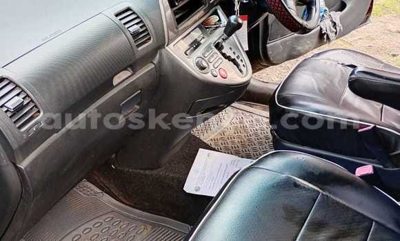 Oofamaa Toyota Wish Black Makiinaa iti Nakuru keessatti Rift Valley keessatti Oofamaa Toyota Wish Black Makiinaa iti Nakuru keessatti Rift Valley keessatti