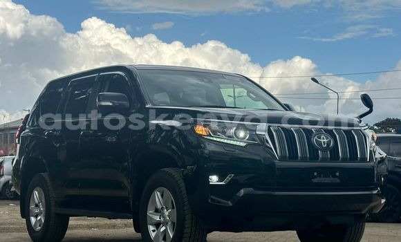 Nunua Mpya Toyota Prado Nyeusi Gari ndani ya Nairobi nchini Nairobi Nunua Mpya Toyota Prado Nyeusi Gari ndani ya Nairobi nchini Nairobi