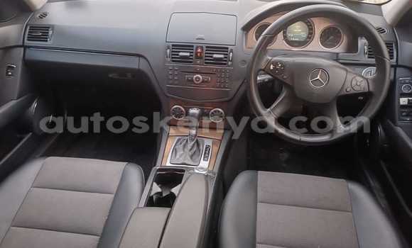 Nunua Ilio tumika Mercedes-Benz C250 coupe Fedha Gari ndani ya Nairobi nchini Nairobi Nunua Ilio tumika Mercedes-Benz C250 coupe Fedha Gari ndani ya Nairobi nchini Nairobi
