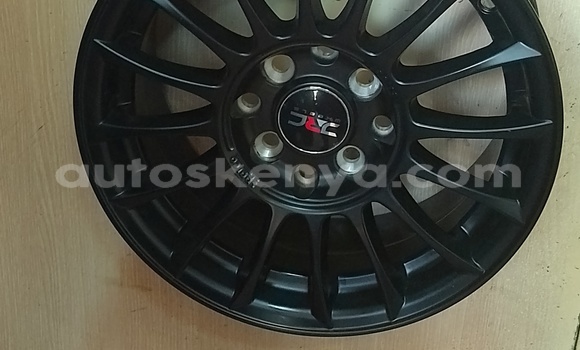 Alloy rims/chromes Nairobi keessatti Nairobi keessatti Alloy rims/chromes Nairobi keessatti Nairobi keessatti