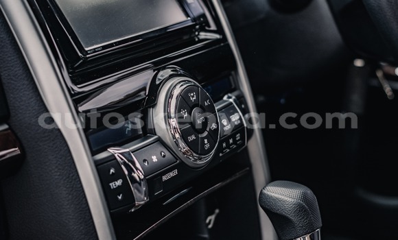 Imported Toyota Mark X White Makiinaa iti Nairobi keessatti Nairobi keessatti Imported Toyota Mark X White Makiinaa iti Nairobi keessatti Nairobi keessatti