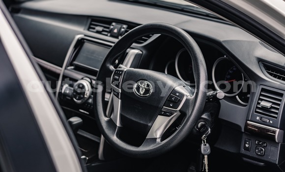 Imported Toyota Mark X White Makiinaa iti Nairobi keessatti Nairobi keessatti Imported Toyota Mark X White Makiinaa iti Nairobi keessatti Nairobi keessatti