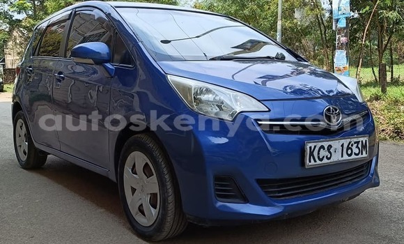 Oofamaa Toyota Ractis Blue Makiinaa iti Machakos keessatti Nairobi keessatti