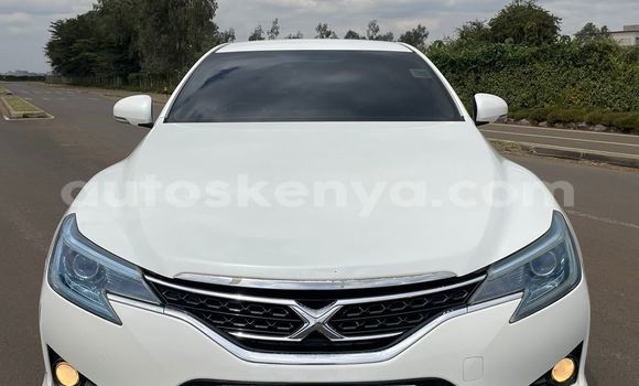 Oofamaa Toyota Mark X White Makiinaa iti Nairobi keessatti Nairobi keessatti Oofamaa Toyota Mark X White Makiinaa iti Nairobi keessatti Nairobi keessatti