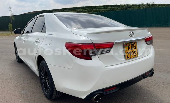 Oofamaa Toyota Mark X White Makiinaa iti Nairobi keessatti Nairobi keessatti Oofamaa Toyota Mark X White Makiinaa iti Nairobi keessatti Nairobi keessatti