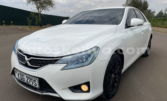 Oofamaa Toyota Mark X White Makiinaa iti Nairobi keessatti Nairobi keessatti Oofamaa Toyota Mark X White Makiinaa iti Nairobi keessatti Nairobi keessatti