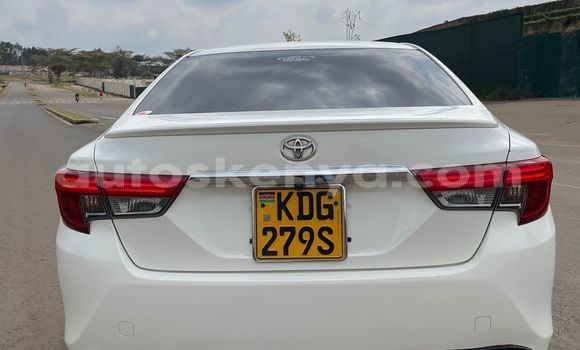 Oofamaa Toyota Mark X White Makiinaa iti Nairobi keessatti Nairobi keessatti Oofamaa Toyota Mark X White Makiinaa iti Nairobi keessatti Nairobi keessatti
