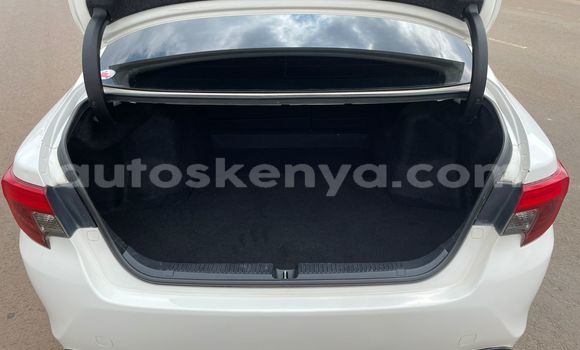 Oofamaa Toyota Mark X White Makiinaa iti Nairobi keessatti Nairobi keessatti Oofamaa Toyota Mark X White Makiinaa iti Nairobi keessatti Nairobi keessatti