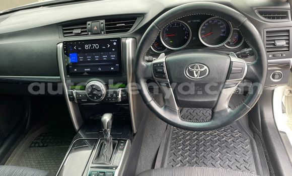 Oofamaa Toyota Mark X White Makiinaa iti Nairobi keessatti Nairobi keessatti Oofamaa Toyota Mark X White Makiinaa iti Nairobi keessatti Nairobi keessatti