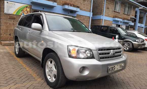 Nunua Ilio tumika Toyota Kluger Fedha Gari ndani ya Nairobi nchini Nairobi