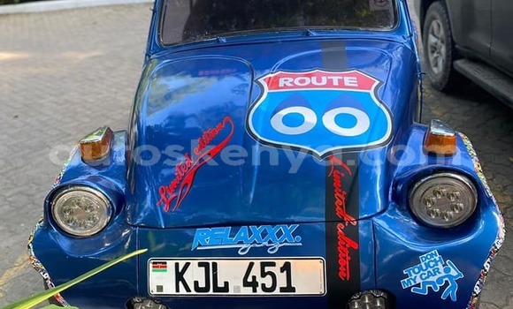 Oofamaa Volkswagen Beetle Blue Makiinaa iti Machakos keessatti East Kenya keessatti