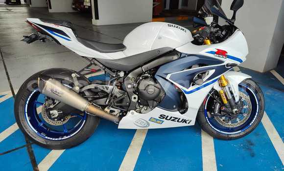 Nunua Ilio tumika Suzuki GSX–R Nyeupe Bike ndani ya Nairobi nchini Nairobi