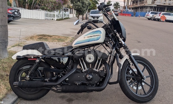 Nunua Ilio tumika Harley Davidson Sportster Nyeupe Bike ndani ya Nairobi nchini Nairobi