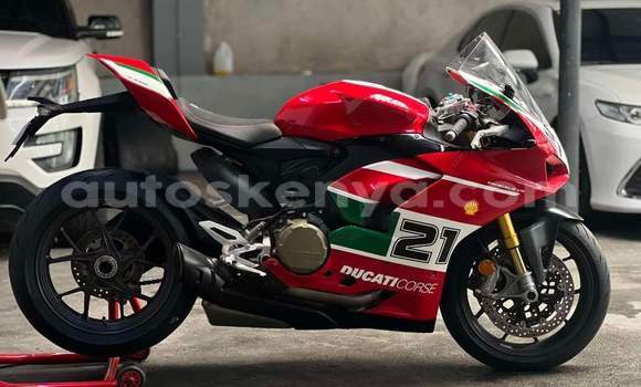 Nunua Mpya Ducati Panigale Nyekundu Bike ndani ya Nairobi nchini Nairobi