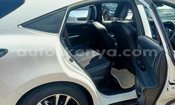 Nunua Ilio tumika Toyota Harrier Nyeupe Gari ndani ya Nairobi nchini Nairobi Nunua Ilio tumika Toyota Harrier Nyeupe Gari ndani ya Nairobi nchini Nairobi
