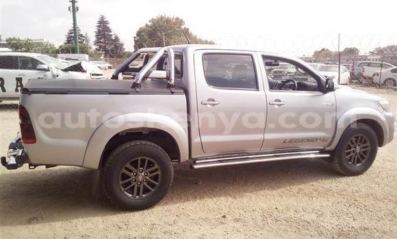 Buy Used Toyota Hilux Beige Car in Nairobi in Nairobi
