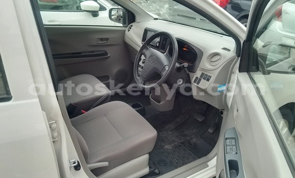 Nunua Mpya Daihatsu Mira Nyeupe Gari ndani ya Nairobi nchini Nairobi Nunua Mpya Daihatsu Mira Nyeupe Gari ndani ya Nairobi nchini Nairobi