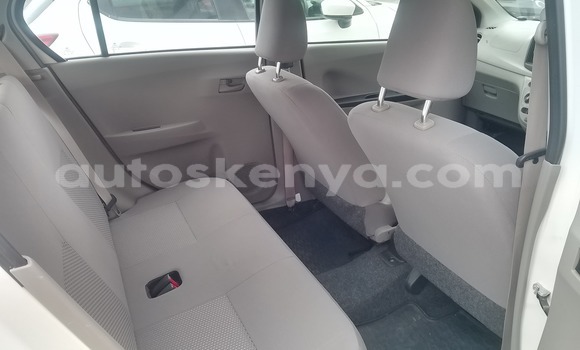 Nunua Mpya Daihatsu Mira Nyeupe Gari ndani ya Nairobi nchini Nairobi Nunua Mpya Daihatsu Mira Nyeupe Gari ndani ya Nairobi nchini Nairobi
