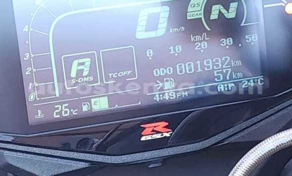 Nunua Ilio tumika Suzuki GSX–R Nyeusi Bike ndani ya Nairobi nchini Nairobi Nunua Ilio tumika Suzuki GSX–R Nyeusi Bike ndani ya Nairobi nchini Nairobi