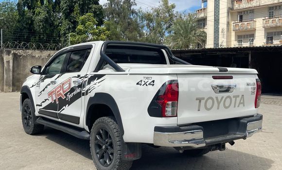 Buy New Toyota Hilux White Car in Nairobi in Nairobi Buy New Toyota Hilux White Car in Nairobi in Nairobi