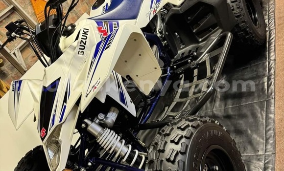 Oofamaa Suzuki TU White Doqdoqqee iti Nairobi keessatti Nairobi keessatti Oofamaa Suzuki TU White Doqdoqqee iti Nairobi keessatti Nairobi keessatti