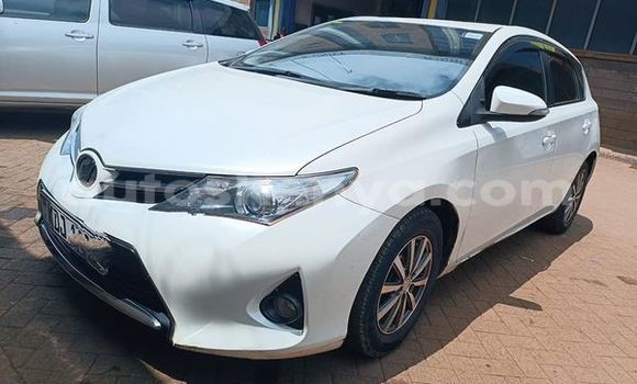 Nunua Ilio tumika Toyota Auris Nyingine Gari ndani ya Nairobi nchini Nairobi