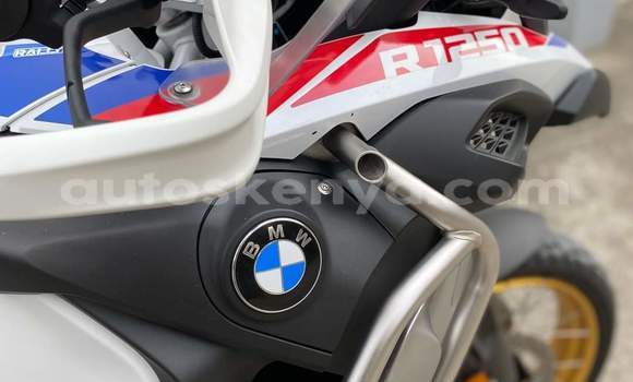 Oofamaa BMW R1200GS Adventure White Doqdoqqee iti Nairobi keessatti Nairobi keessatti Oofamaa BMW R1200GS Adventure White Doqdoqqee iti Nairobi keessatti Nairobi keessatti